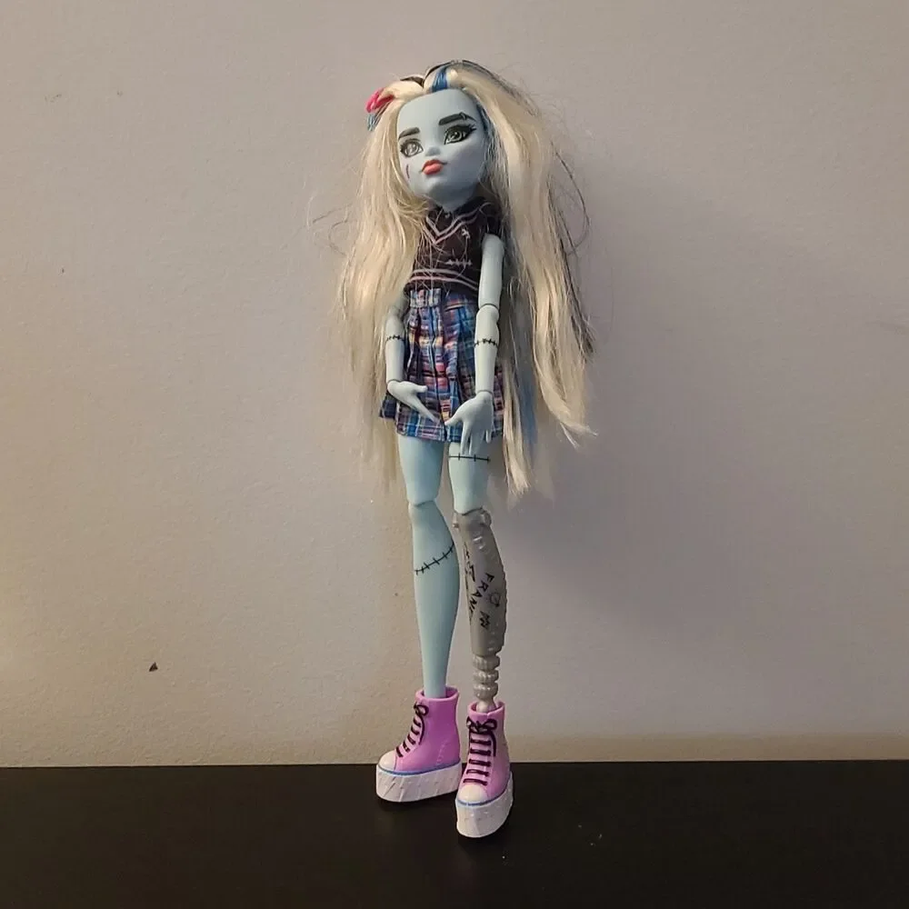 Monster High Frankie Stein G3 Reboot Mattel 2021 Doll